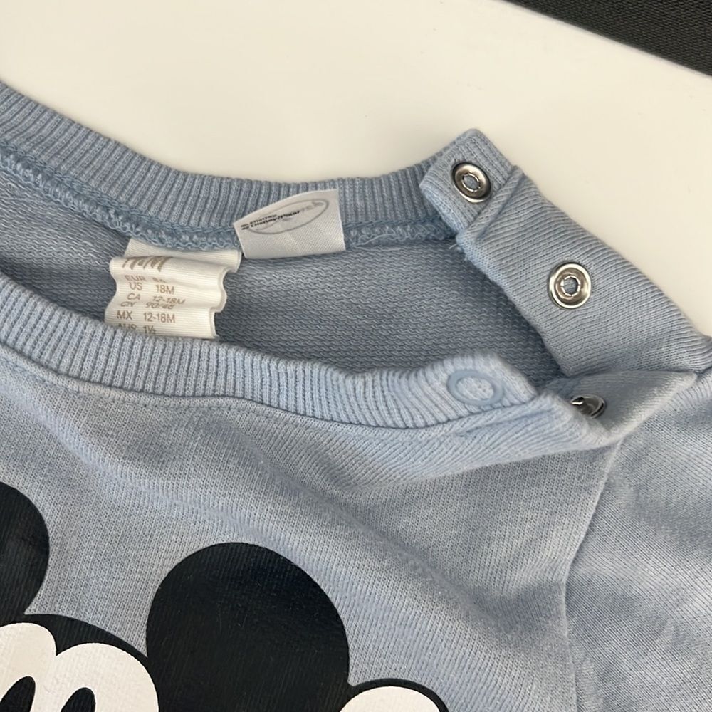 H&M x Disney Baby 2 Piece Set - Picture 4 of 7